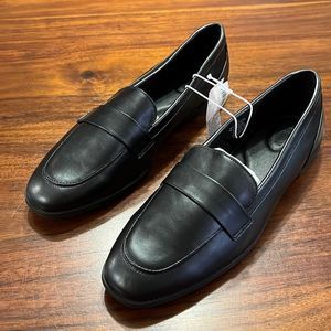 Old Navy Black Loafers for Women